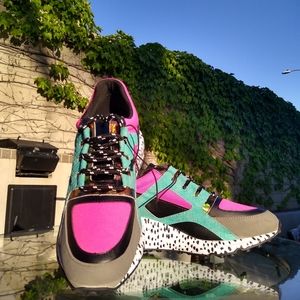 Steve Madden Women's Sneaker